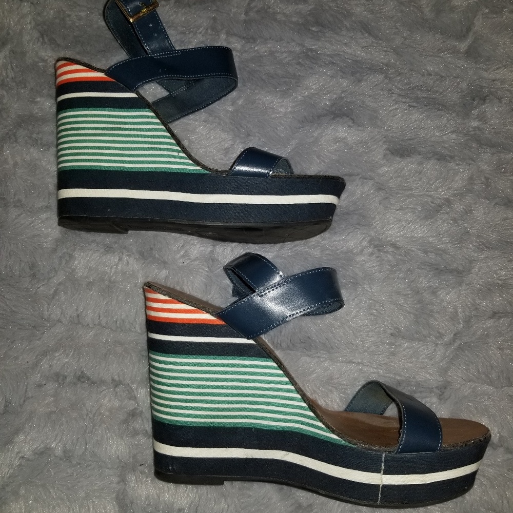Navy striped wedges